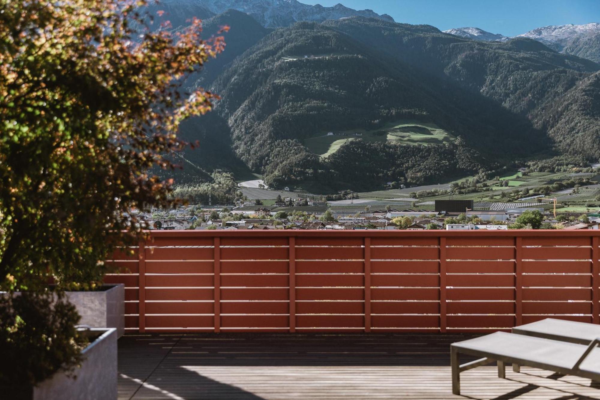 Lindenhof Pure Luxury & Spa Dolcevita Resort Naturns Esterno foto