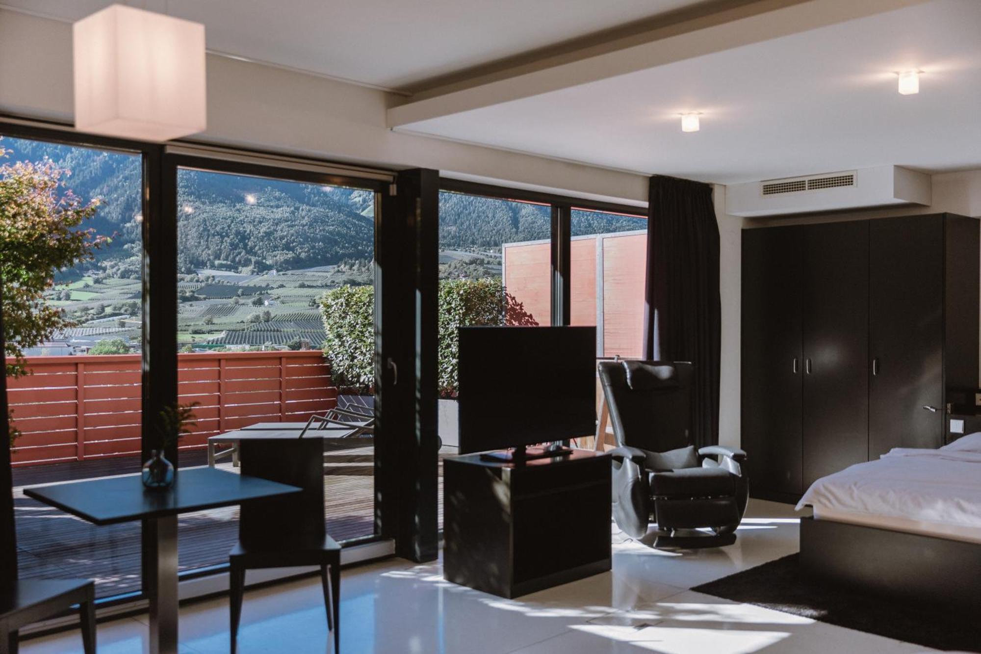 Lindenhof Pure Luxury & Spa Dolcevita Resort Naturns Esterno foto